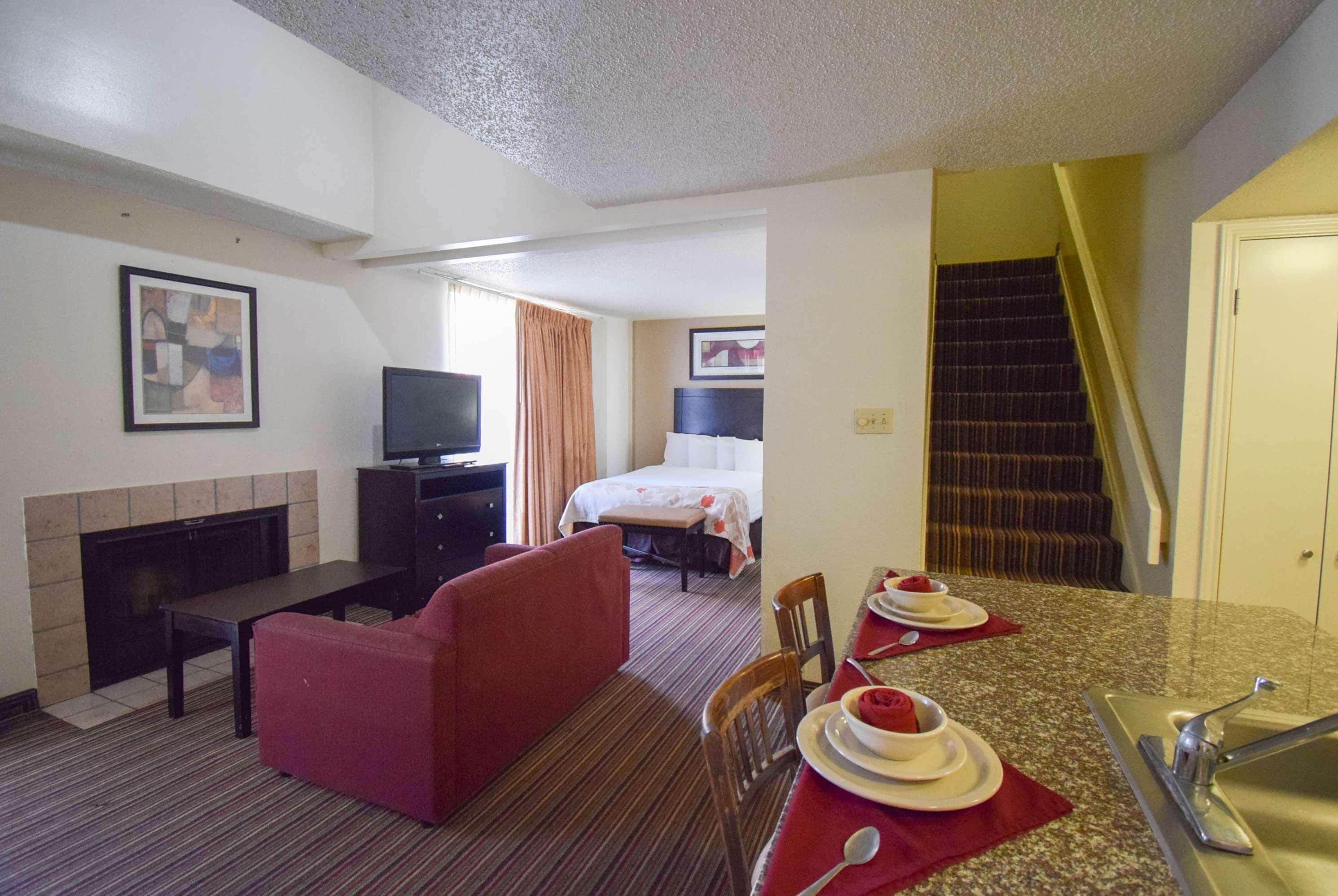 Hawthorn Extended Stay By Wyndham Richardson Exterior photo